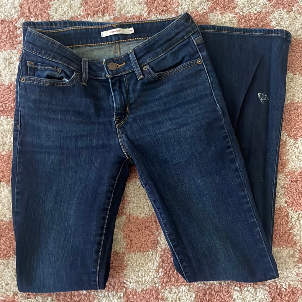 Levis Lowrise BootcutFlare Dark Wash Denim Jeans